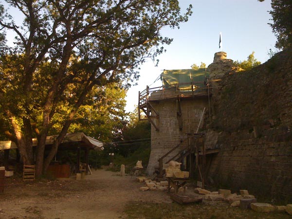 https://www.guernicamag.com/wp-content/uploads/2012/12/ruins11.jpg