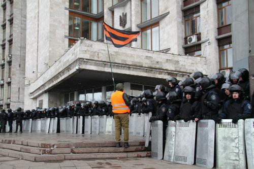 https://www.guernicamag.com/wp-content/uploads/2014/03/BuildingToBuilding.jpg