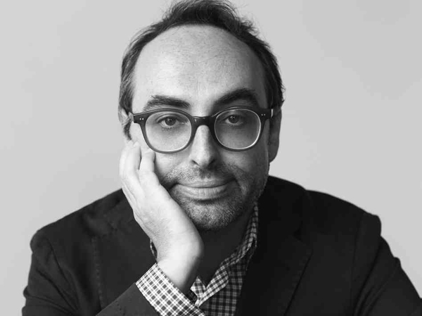 https://www.guernicamag.com/wp-content/uploads/2014/03/gary-shteyngart.jpg